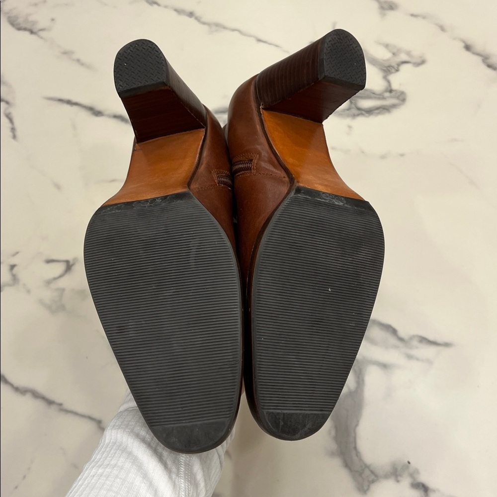 Chic Brown Leather Ankle Booties - Picture 4 of 9